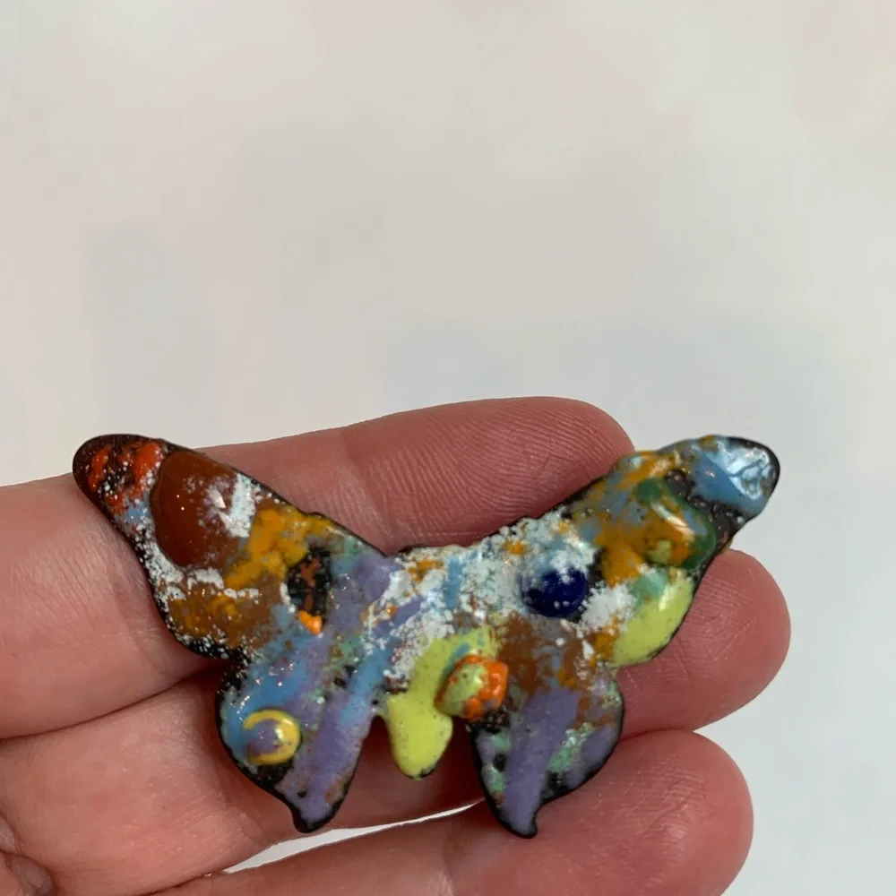 Lot of Two Butterfly Brooches Gold Tone Copper Colorful Enamel Vintage - Picture 5 of 6